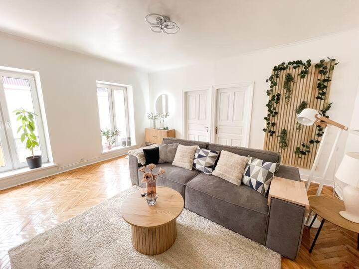 Freedom Apartments In The Heart Of Lviv - Balabana Str And Svoboda Avenue Exterior photo
